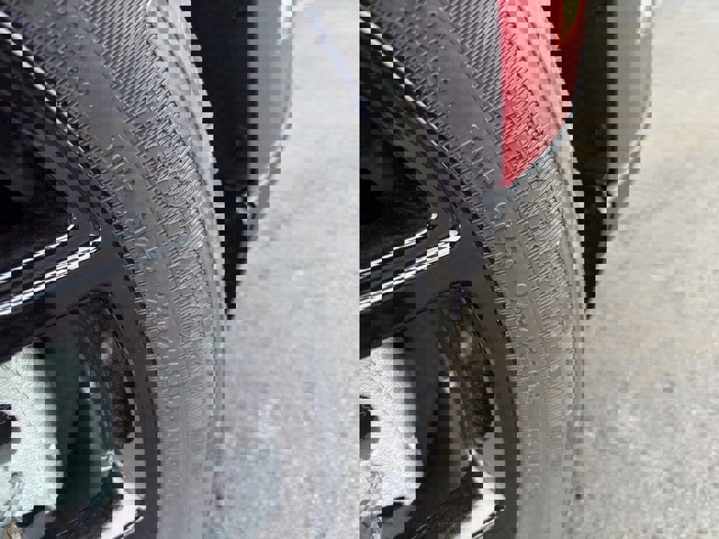 New 2026 Ford Maverick Lariat w/ Black Appearance Package image 13