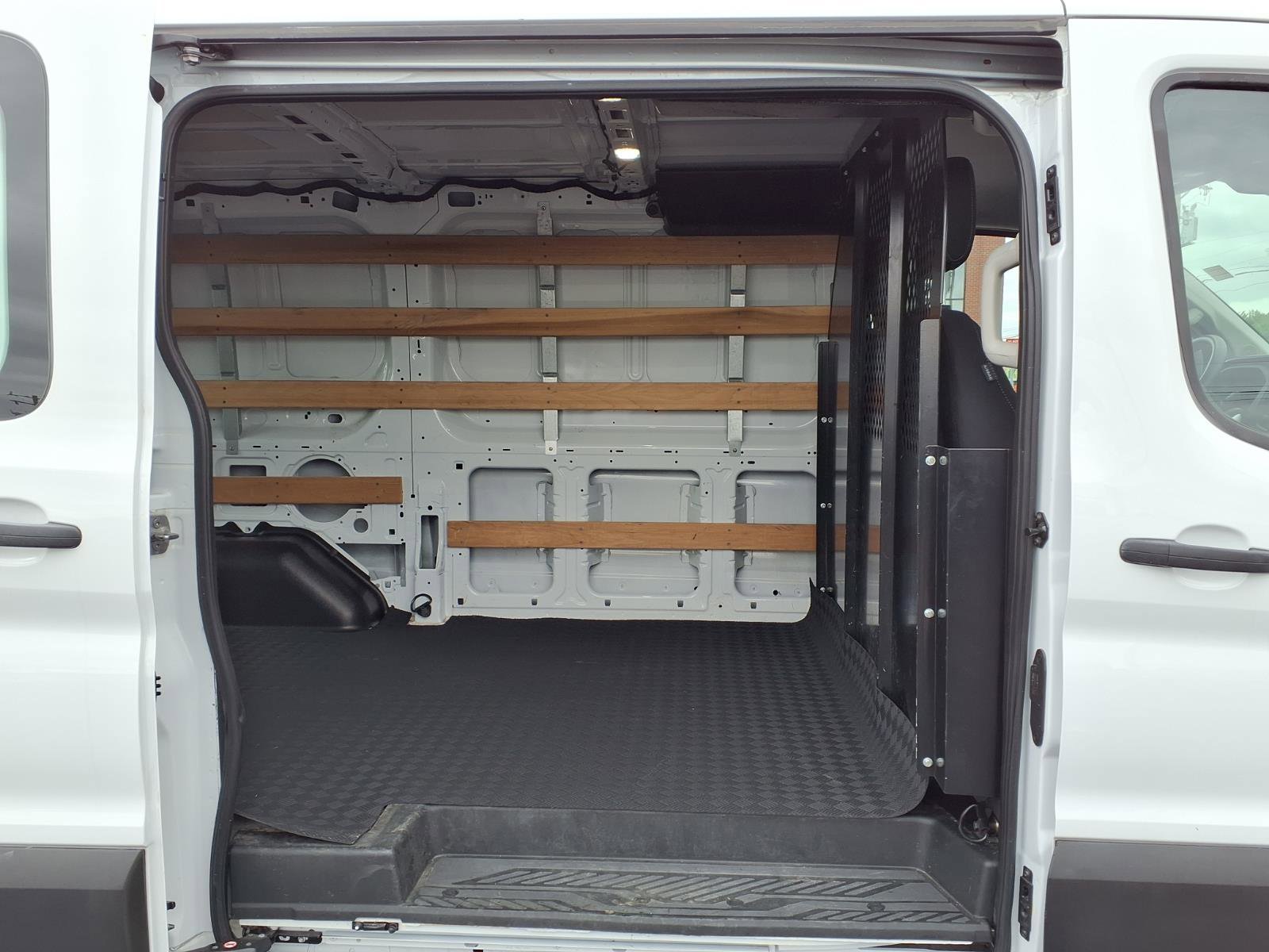 Used 2024 Ford Transit 250 Low Roof w/ Exterior Upgrade Package RWD image 10