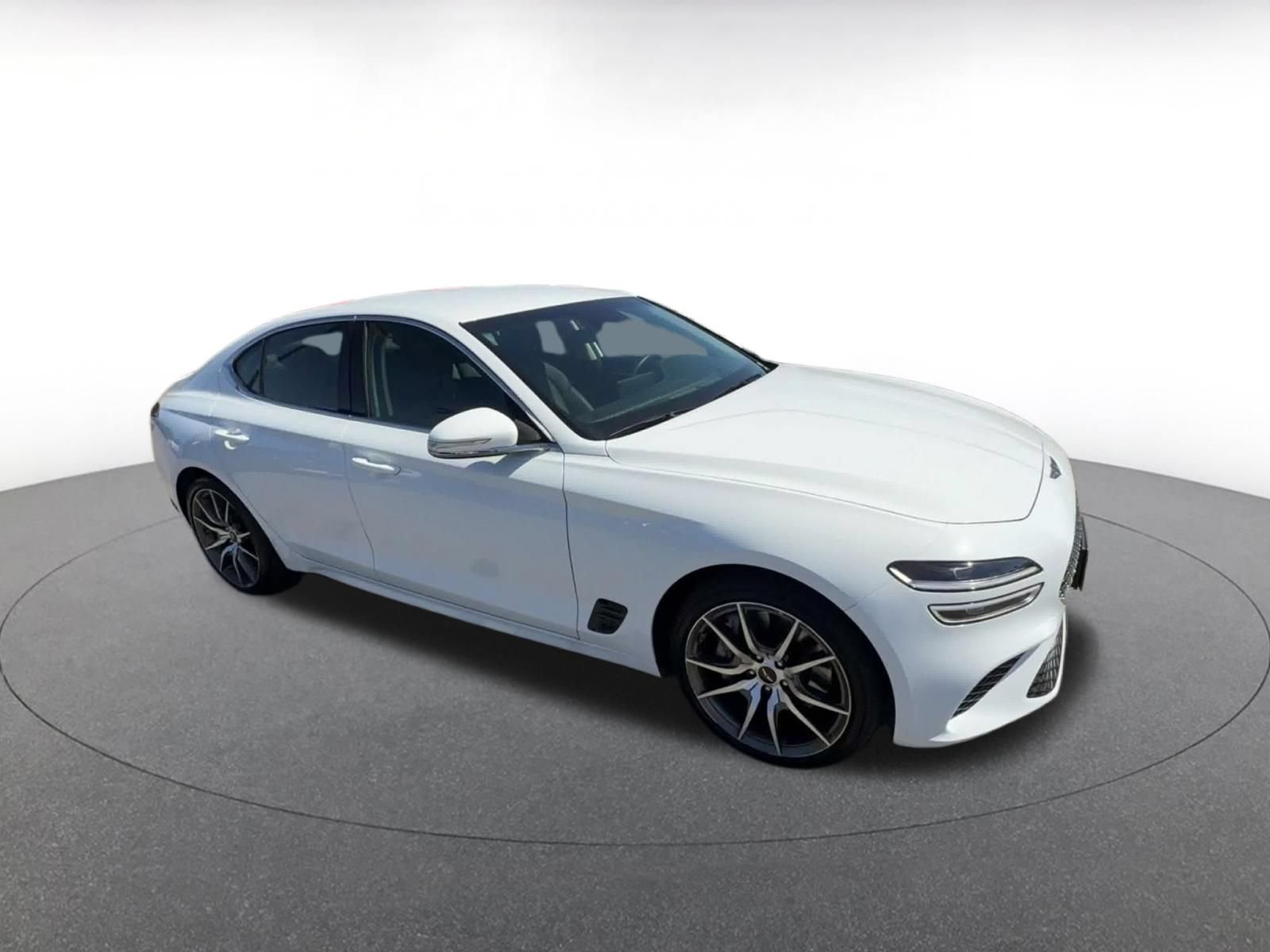 Used 2026 Genesis G70 2.5T RWD image 2