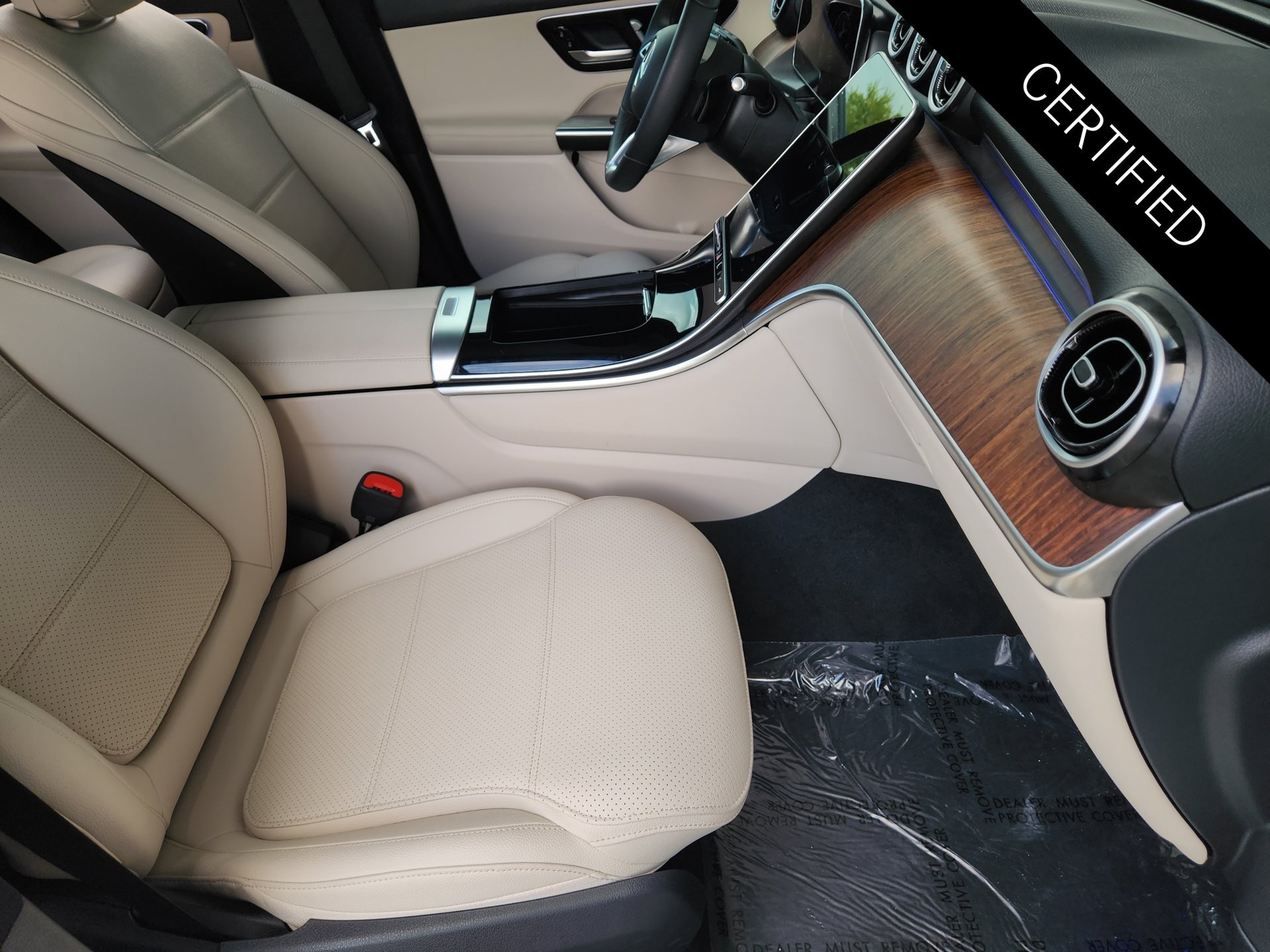 Certified 2026 Mercedes-Benz GLC 300 image 3