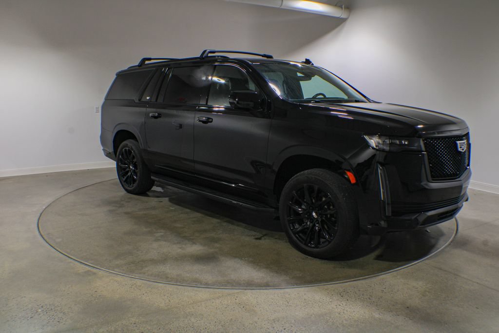 Used 2022 Cadillac Escalade ESV Sport Platinum w/ LPO, ONYX Package AWD/4WD image 8