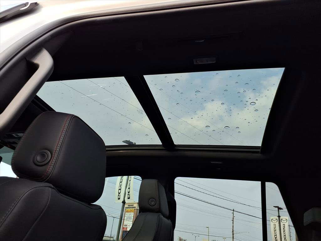 Used 2024 Chevrolet Tahoe RST w/ Luxury Package image 9