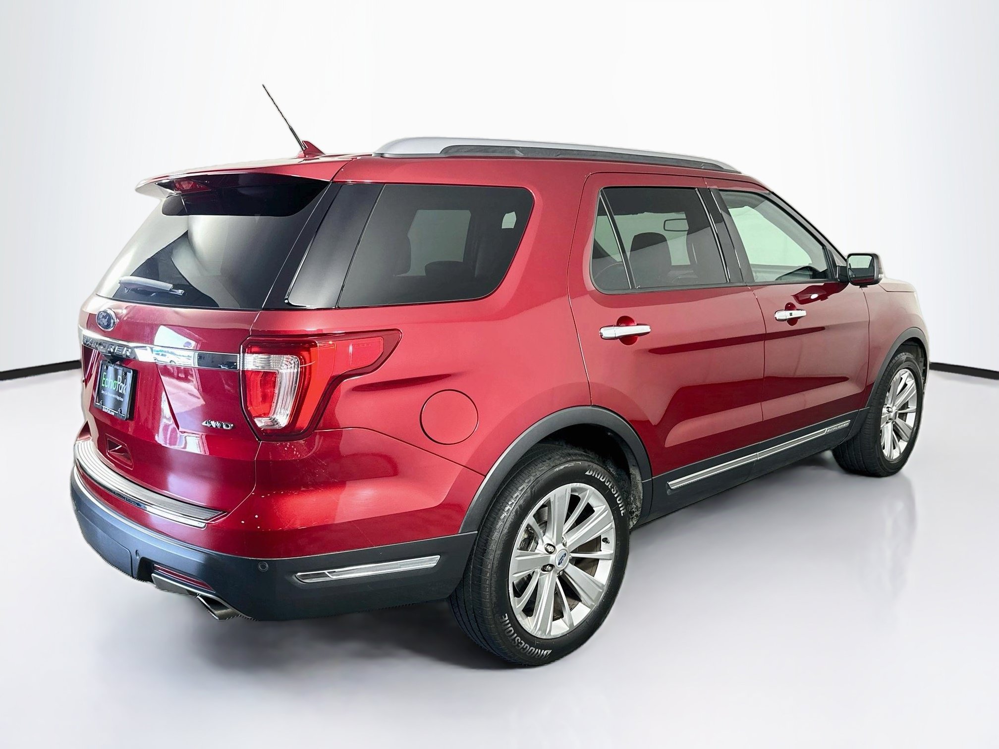 Used 2019 Ford Explorer Limited w/ Class III Trailer Tow Package AWD/4WD image 9