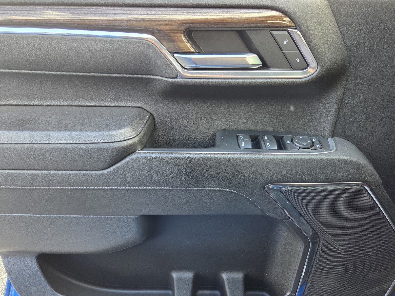 Used 2023 Chevrolet Silverado 1500 LT RWD image 29