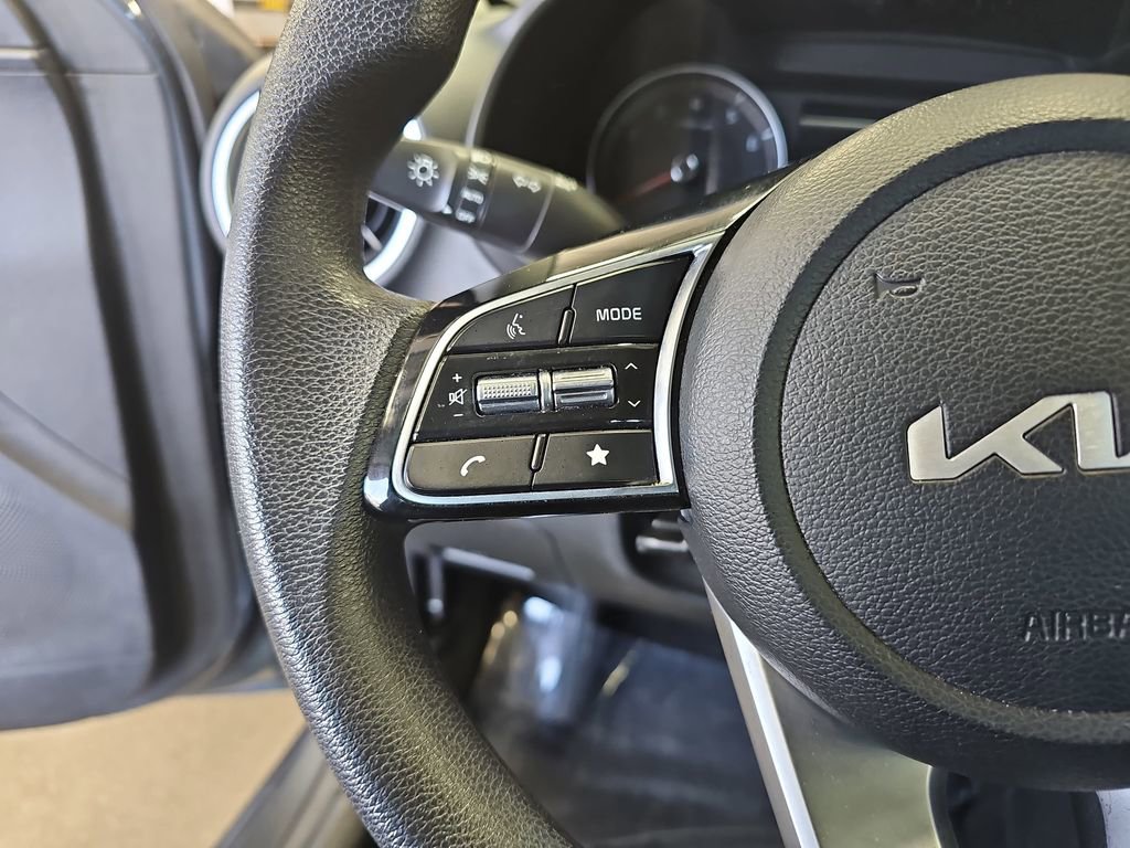 Used 2024 Kia Forte LXS FWD image 16