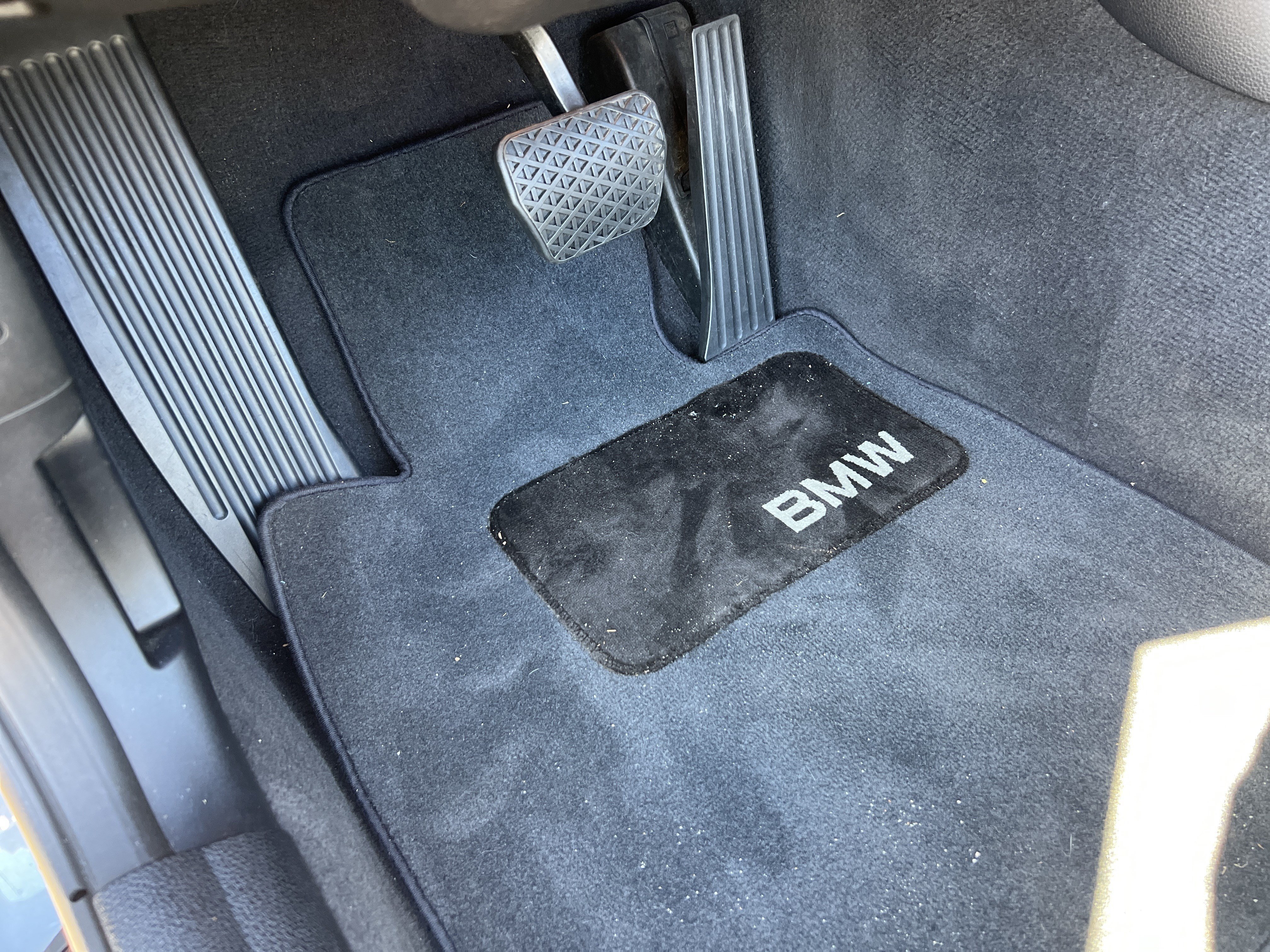 Used 2011 BMW 128i Convertible RWD image 17