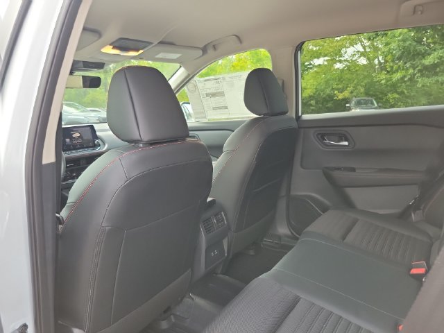 New 2026 Nissan Rogue SV AWD/4WD image 30