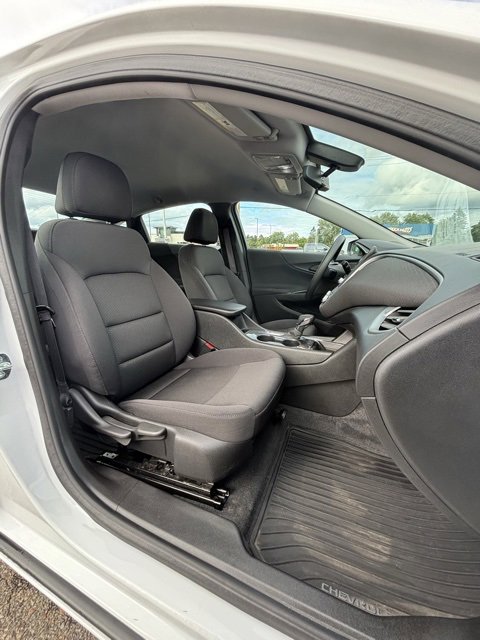 Used 2022 Chevrolet Malibu LS w/ Driver Confidence Package image 14