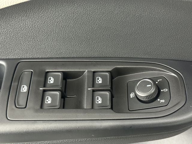New 2026 Volkswagen Taos SEL AWD/4WD image 18