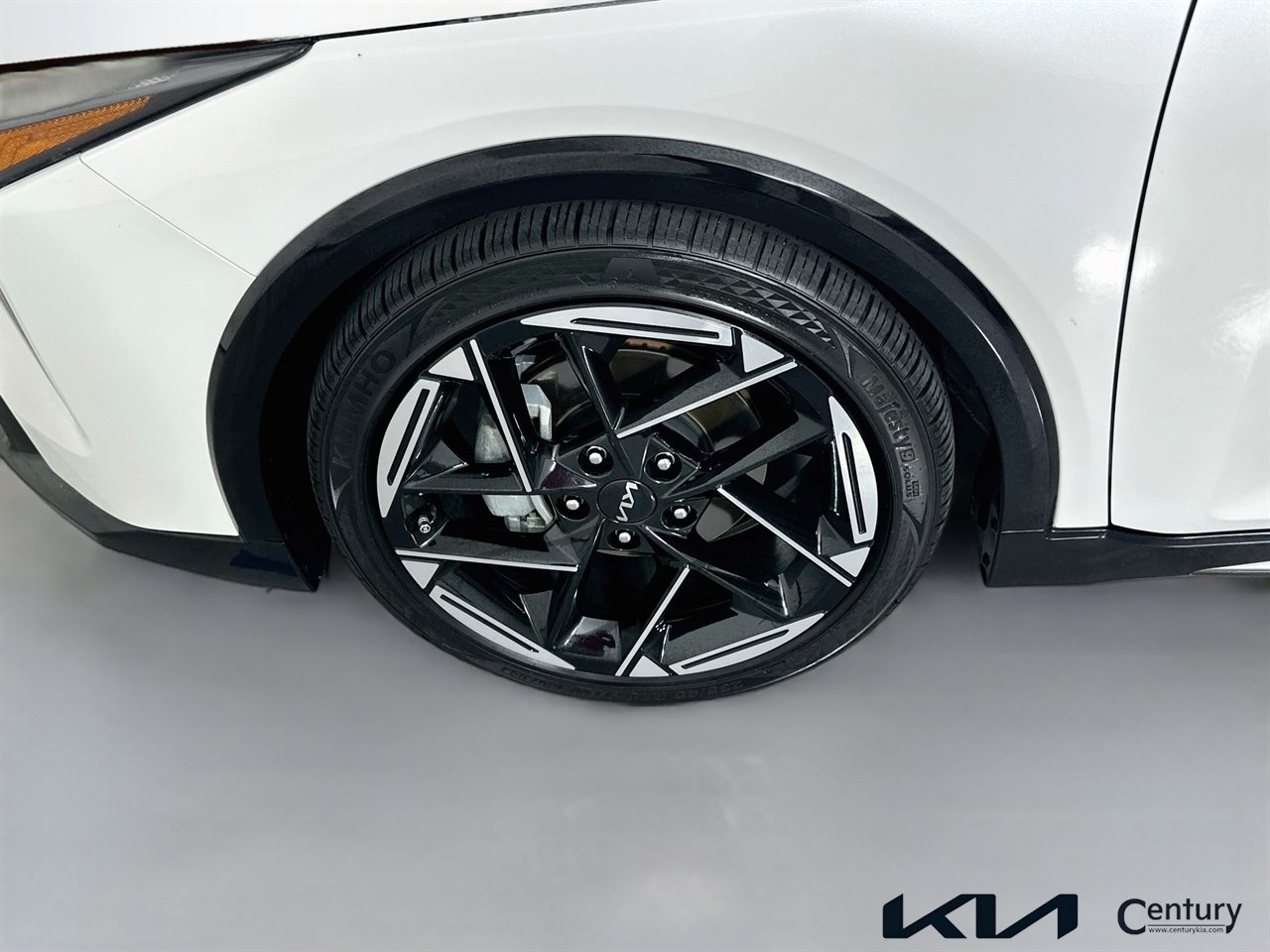 Certified 2025 Kia K4 GT-Line FWD image 29