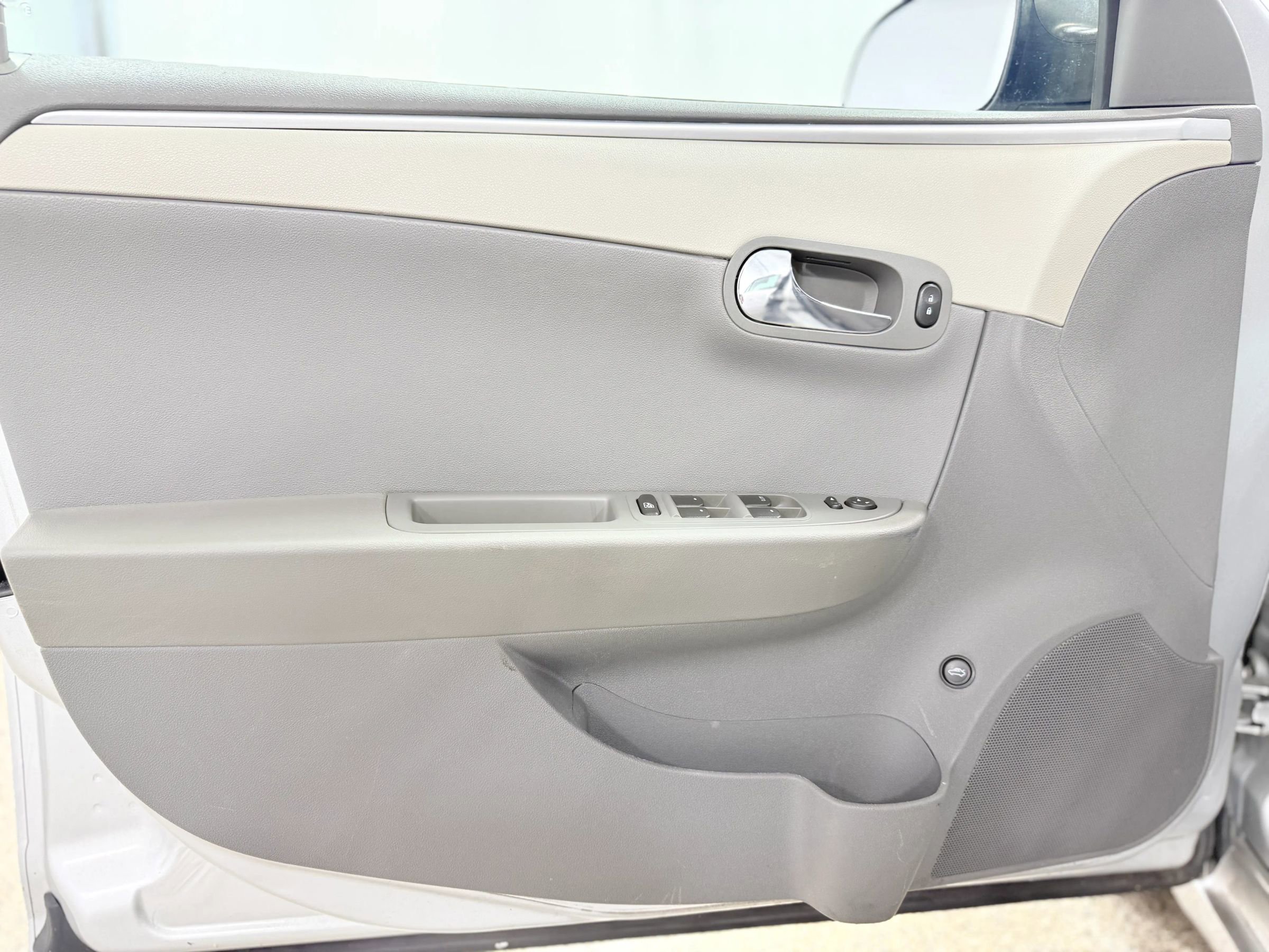 Used 2012 Chevrolet Malibu LS image 11