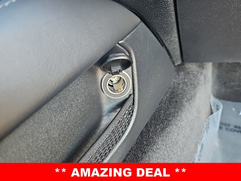 Used 2015 Dodge Challenger R/T Plus image 25