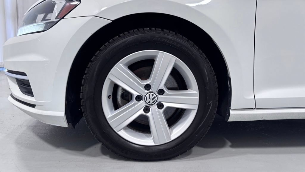 Used 2018 Volkswagen Golf SE FWD image 30