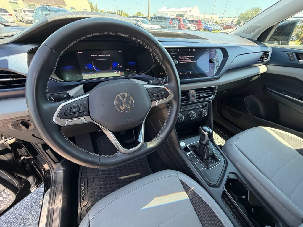 Used 2022 Volkswagen Taos SE FWD image 18