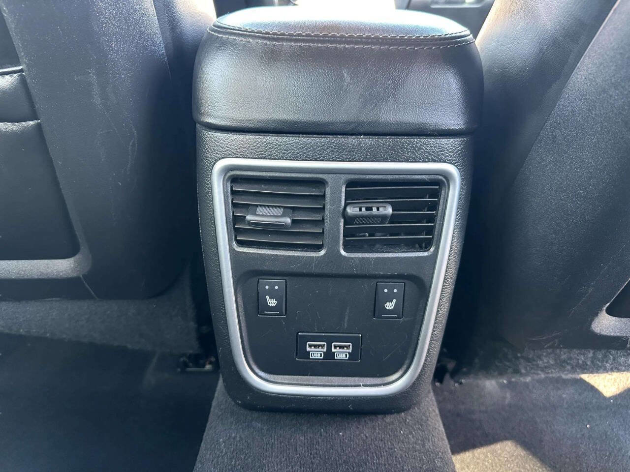 Used 2019 Chrysler 300 Limited image 17