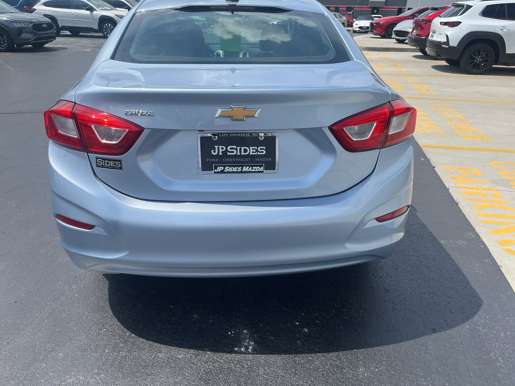 Used 2018 Chevrolet Cruze LS FWD image 8