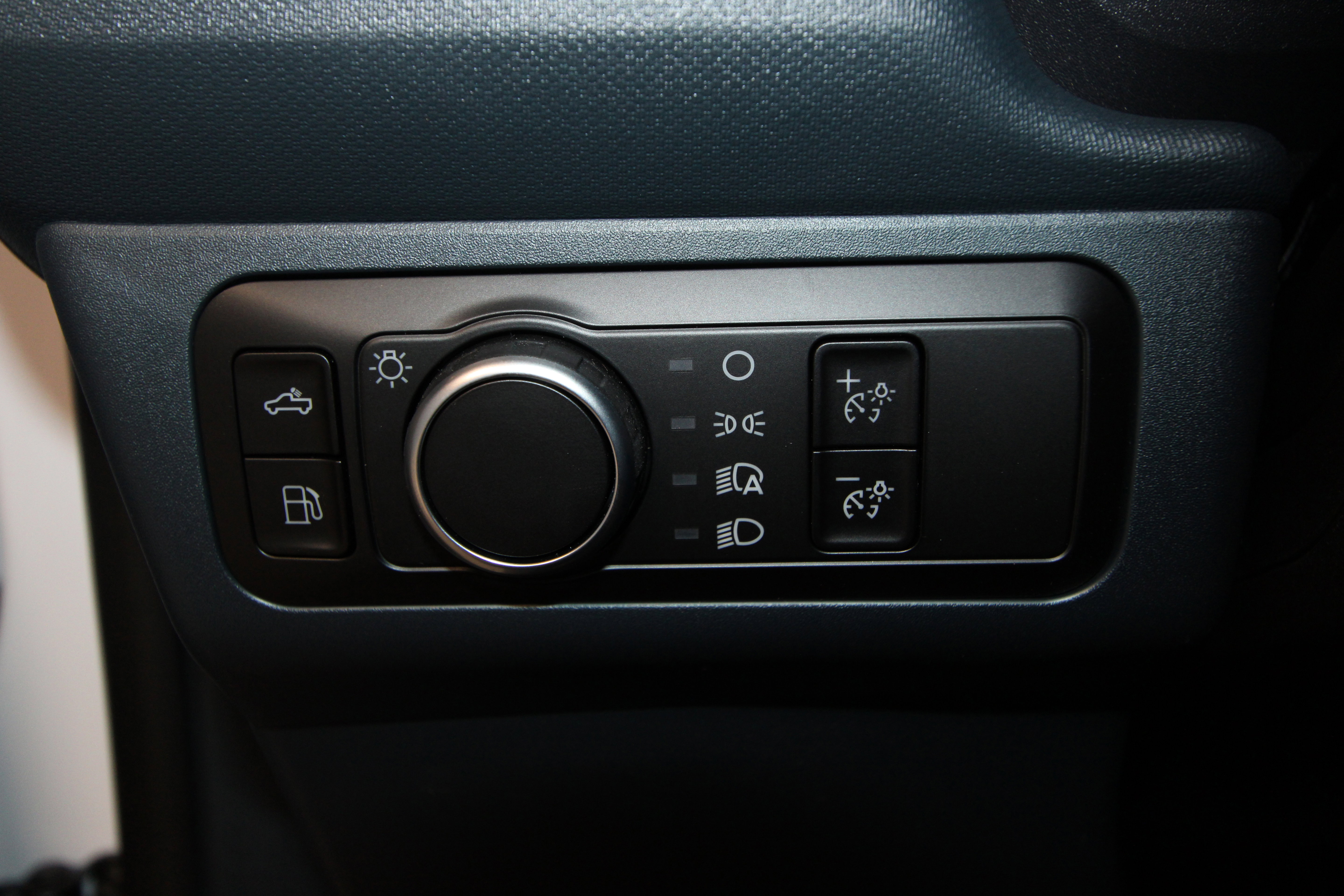 New 2025 Ford Maverick XL image 7