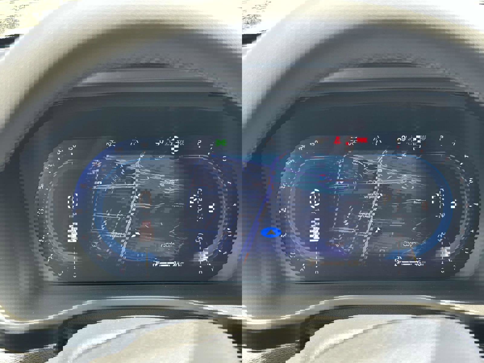 Certified 2025 Volvo XC40 B5 Ultra w/ Climate Package image 11