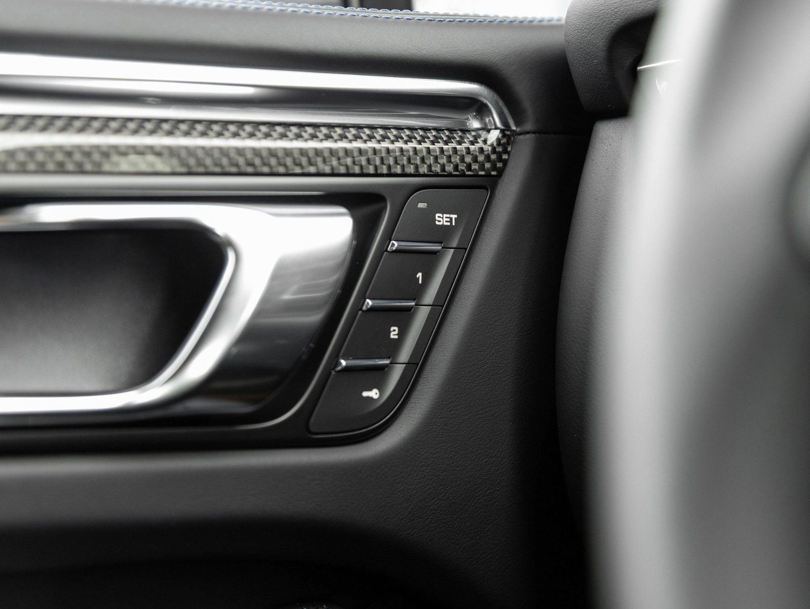 New 2026 Porsche Macan GTS image 18