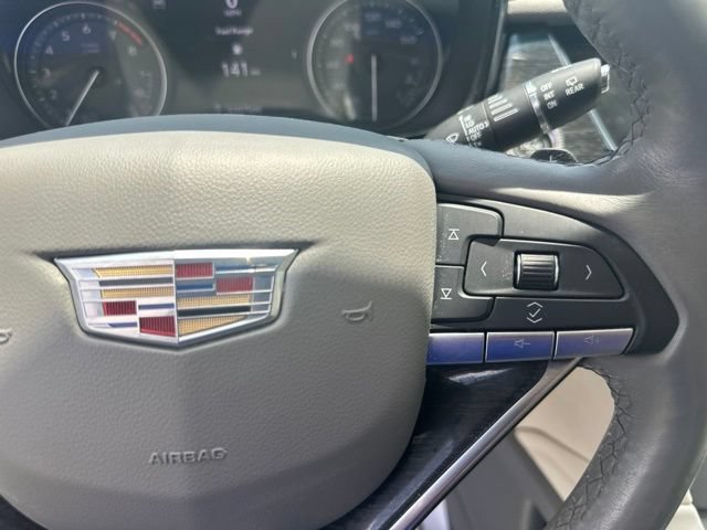 Used 2021 Cadillac XT6 Premium Luxury AWD/4WD image 17