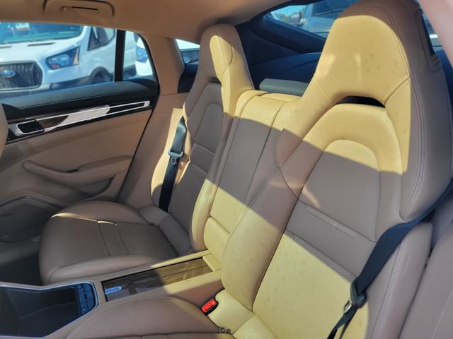 Used 2018 Porsche Panamera 4S image 8