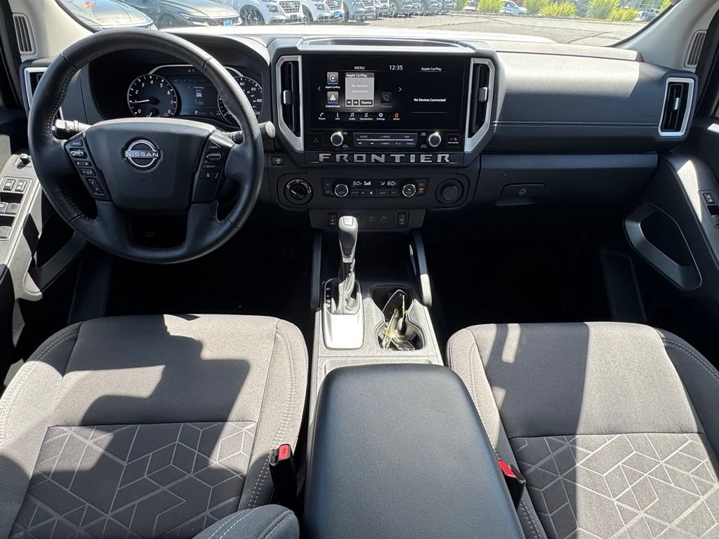 Used 2025 Nissan Frontier SV w/ SV Convenience Package AWD/4WD image 14