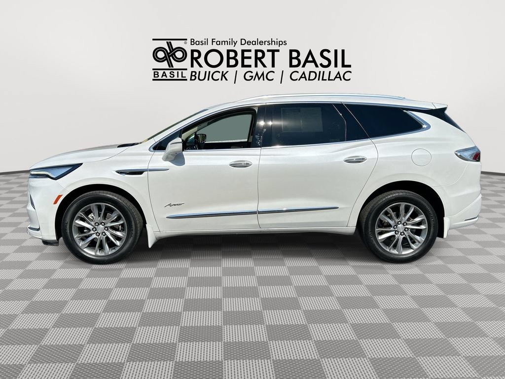 Used 2022 Buick Enclave Avenir AWD/4WD image 5