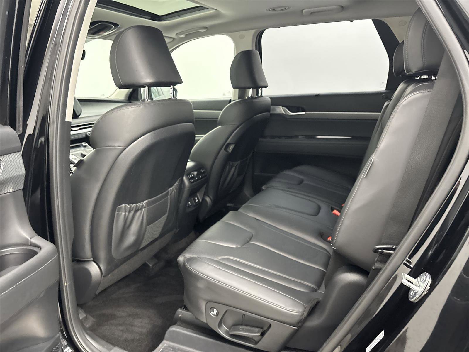 Used 2023 Hyundai Palisade SEL AWD/4WD image 29