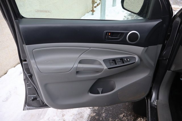 Used 2013 Toyota Tacoma 4x4 Double Cab w/ SR5 Pkg image 19