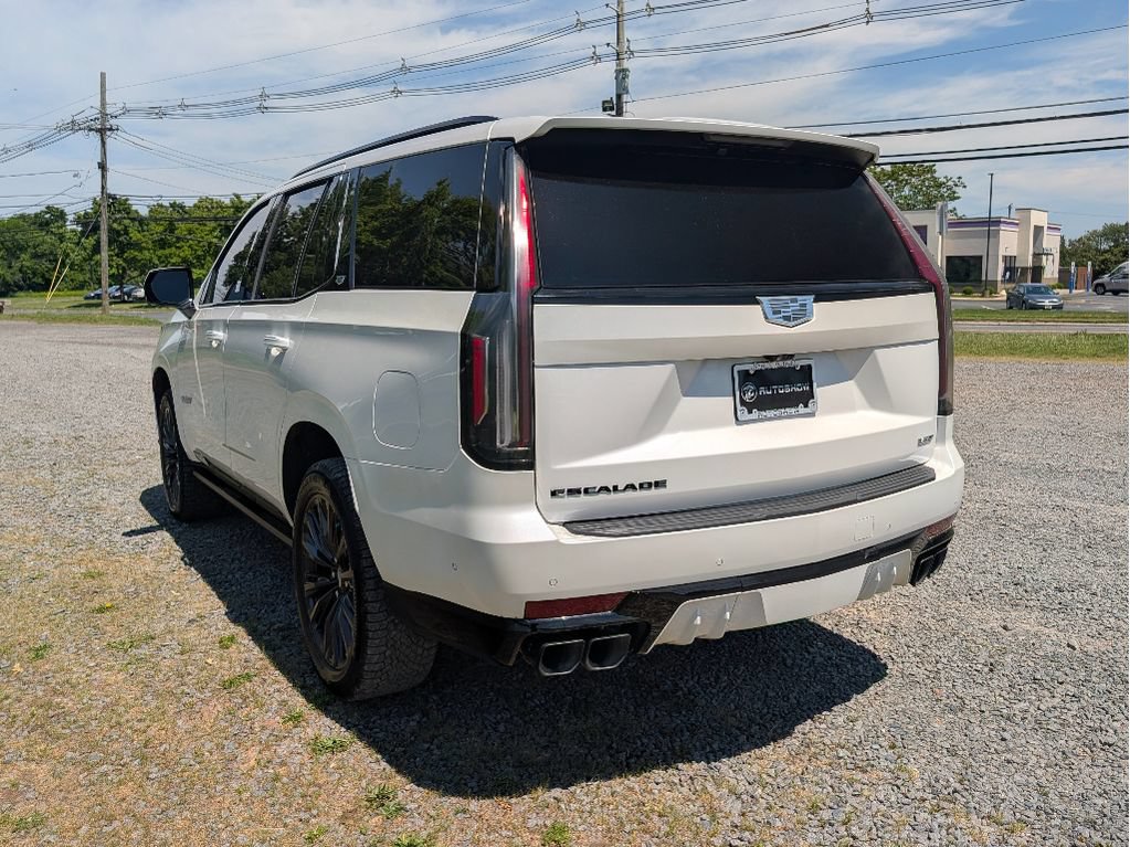 Used 2023 Cadillac Escalade V w/ LPO, ONYX Package AWD/4WD image 8