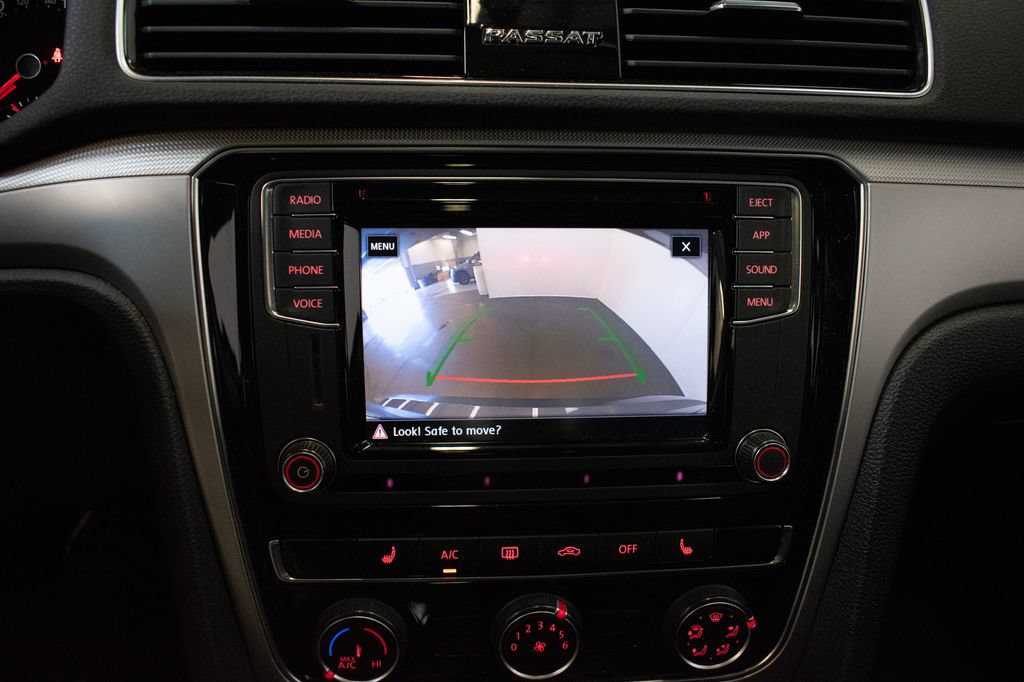 Used 2019 Volkswagen Passat 2.0T Wolfsburg FWD image 15