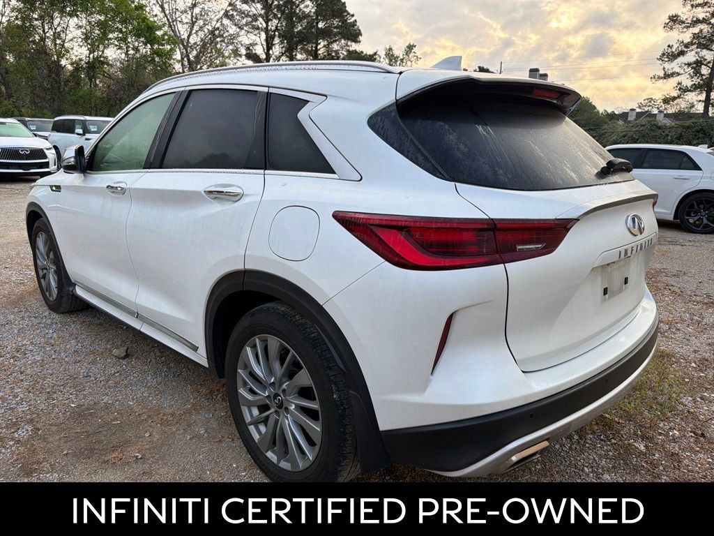 Certified 2023 INFINITI QX50 Luxe w/ Accent Package image 4