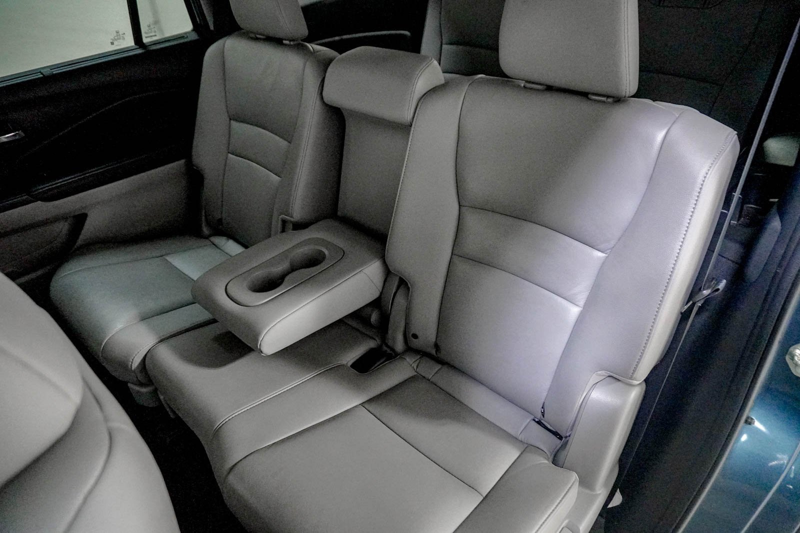 Used 2020 Honda Pilot Touring image 39