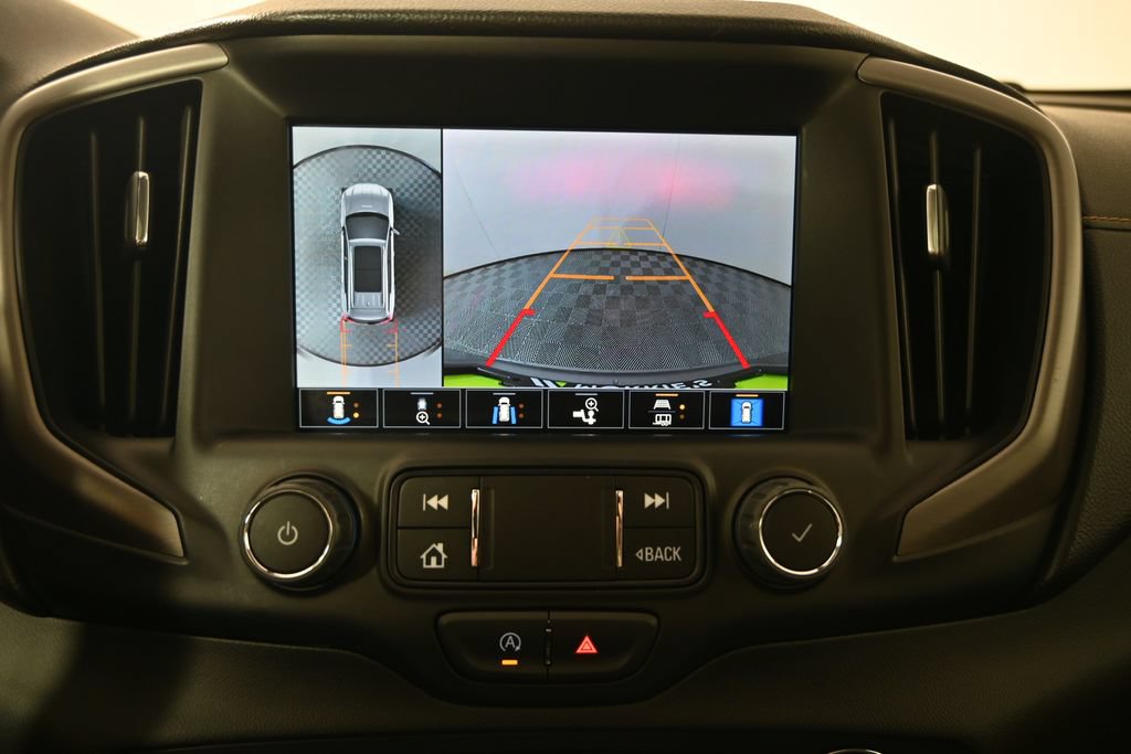 Used 2023 GMC Terrain AT4 w/ Tech Package AWD/4WD image 30