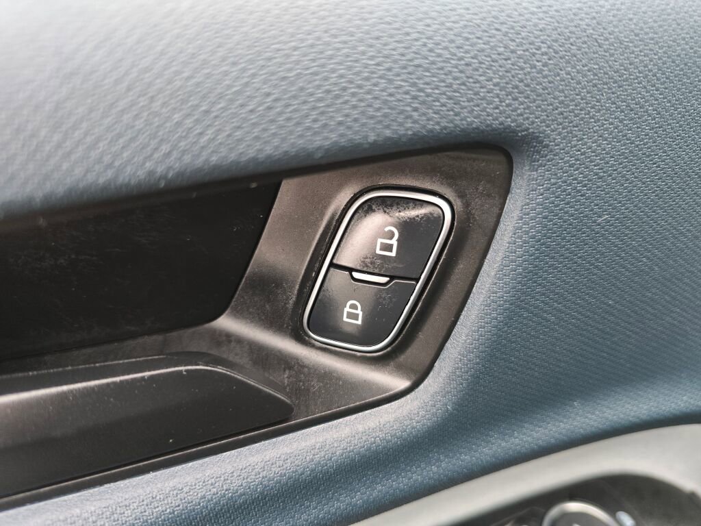 Used 2025 Ford Maverick XLT w/ Equipment Group 302A image 16