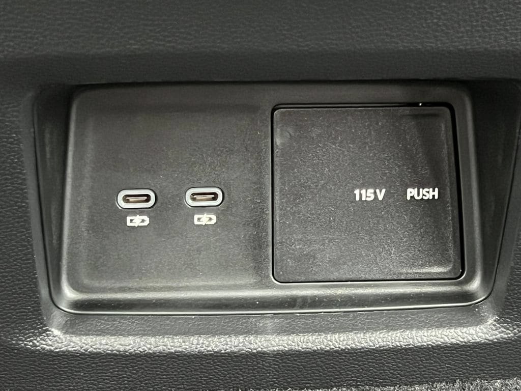 Used 2026 Volkswagen Atlas Cross Sport SE w/ Panoramic Sunroof Package AWD/4WD image 34