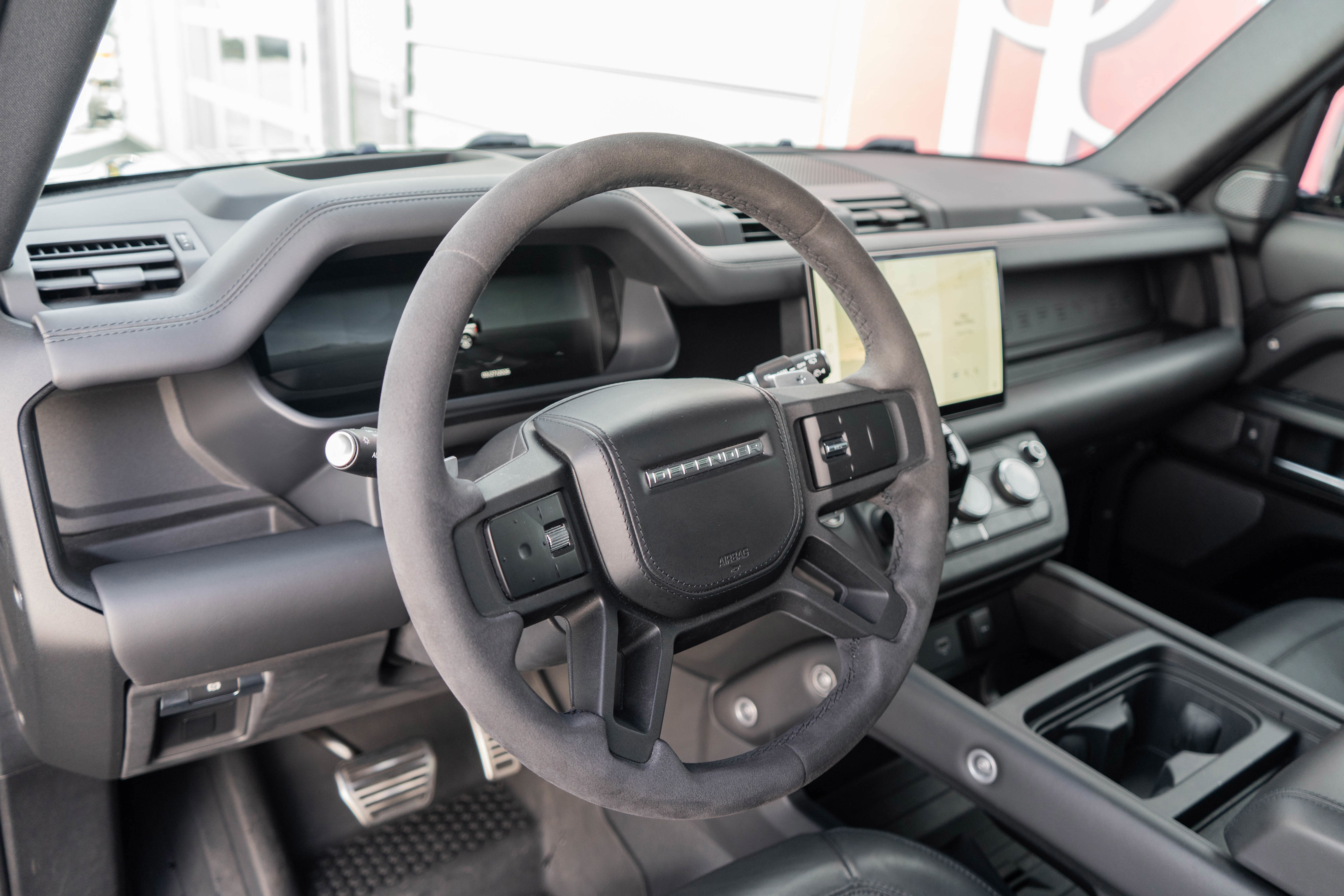 Used 2023 Land Rover Defender 110 Carpathian Edition image 11