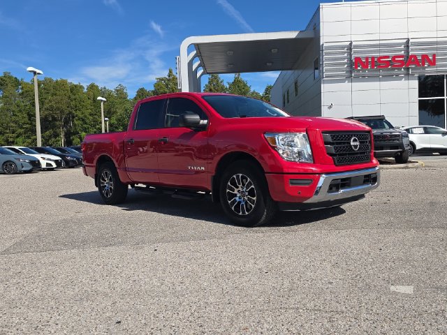 Certified 2023 Nissan Titan SV w/ SV Convenience Package RWD image 2