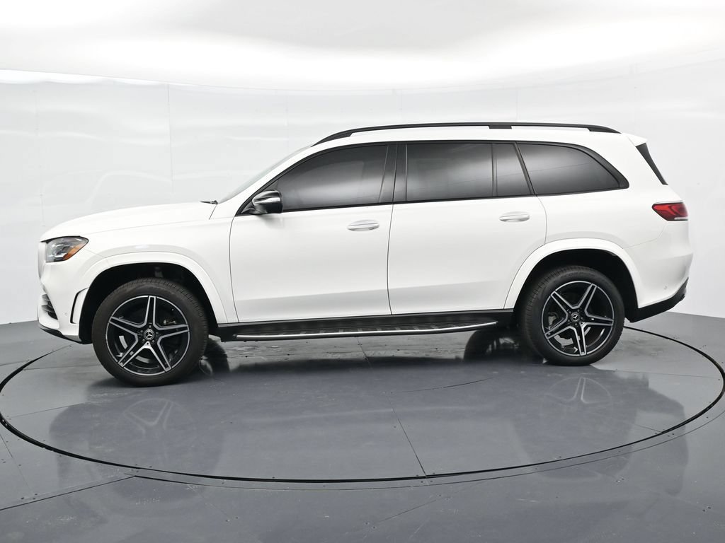 Used 2022 Mercedes-Benz GLS 450 4MATIC image 2
