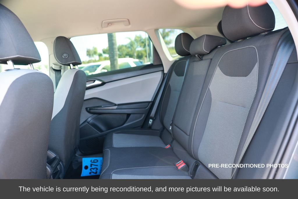 Used 2022 Volkswagen Taos S image 33