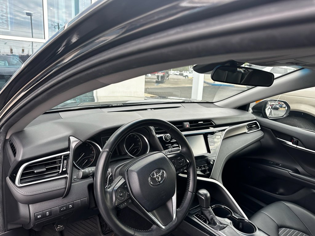Used 2018 Toyota Camry SE image 11
