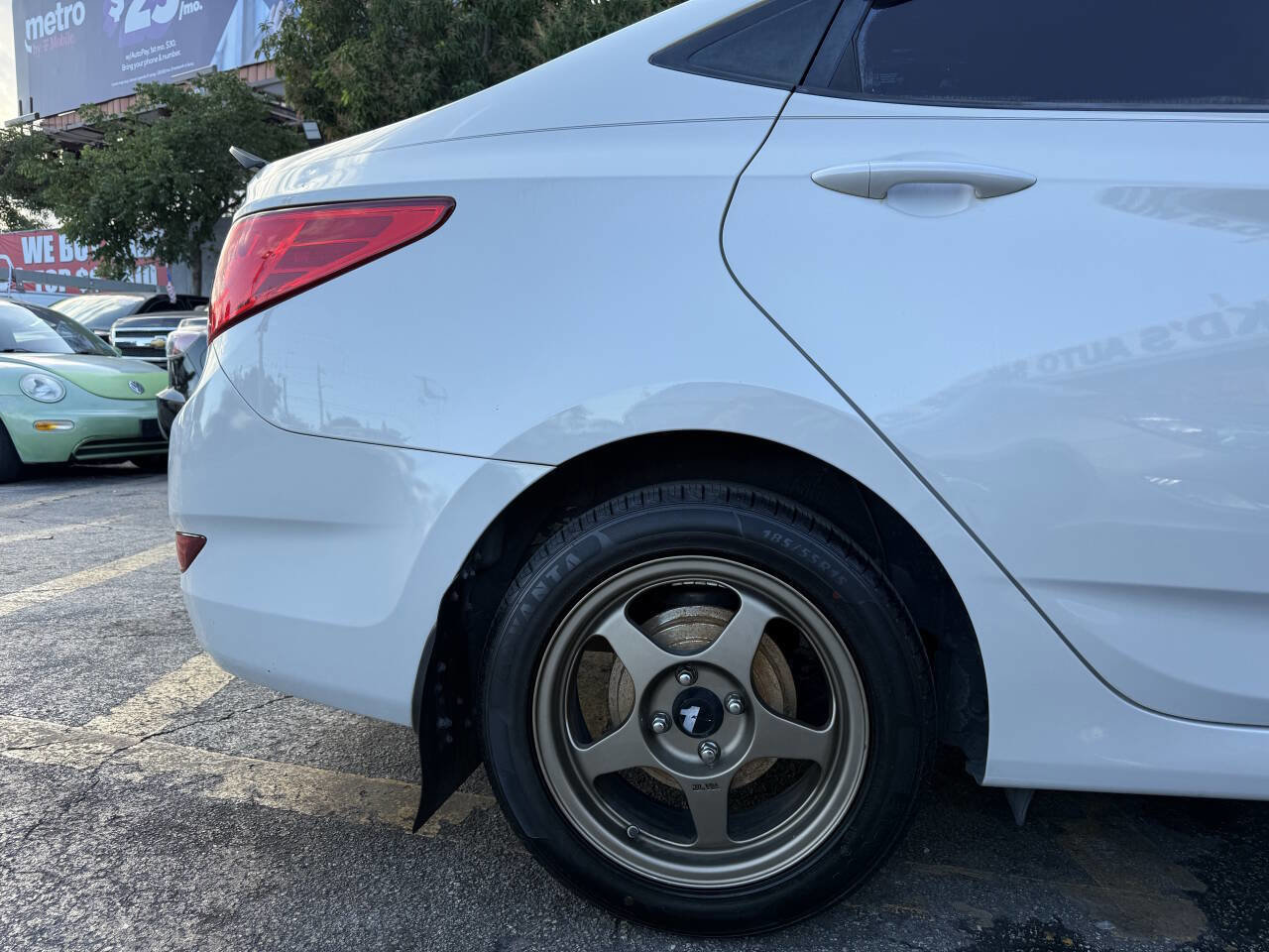 Used 2015 Hyundai Accent GLS image 35