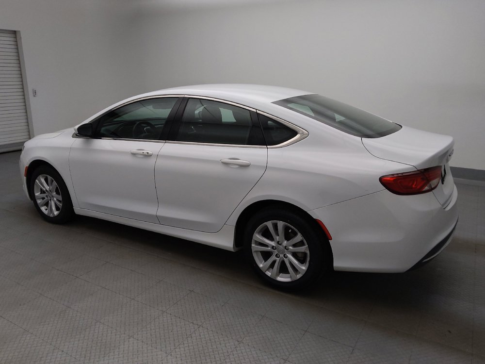 Used 2016 Chrysler 200 Limited FWD image 3