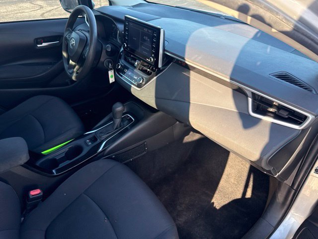 Used 2021 Toyota Corolla LE FWD image 15