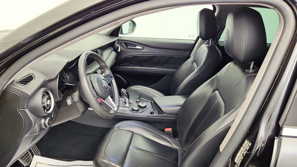 Used 2019 Alfa Romeo Stelvio RWD image 18