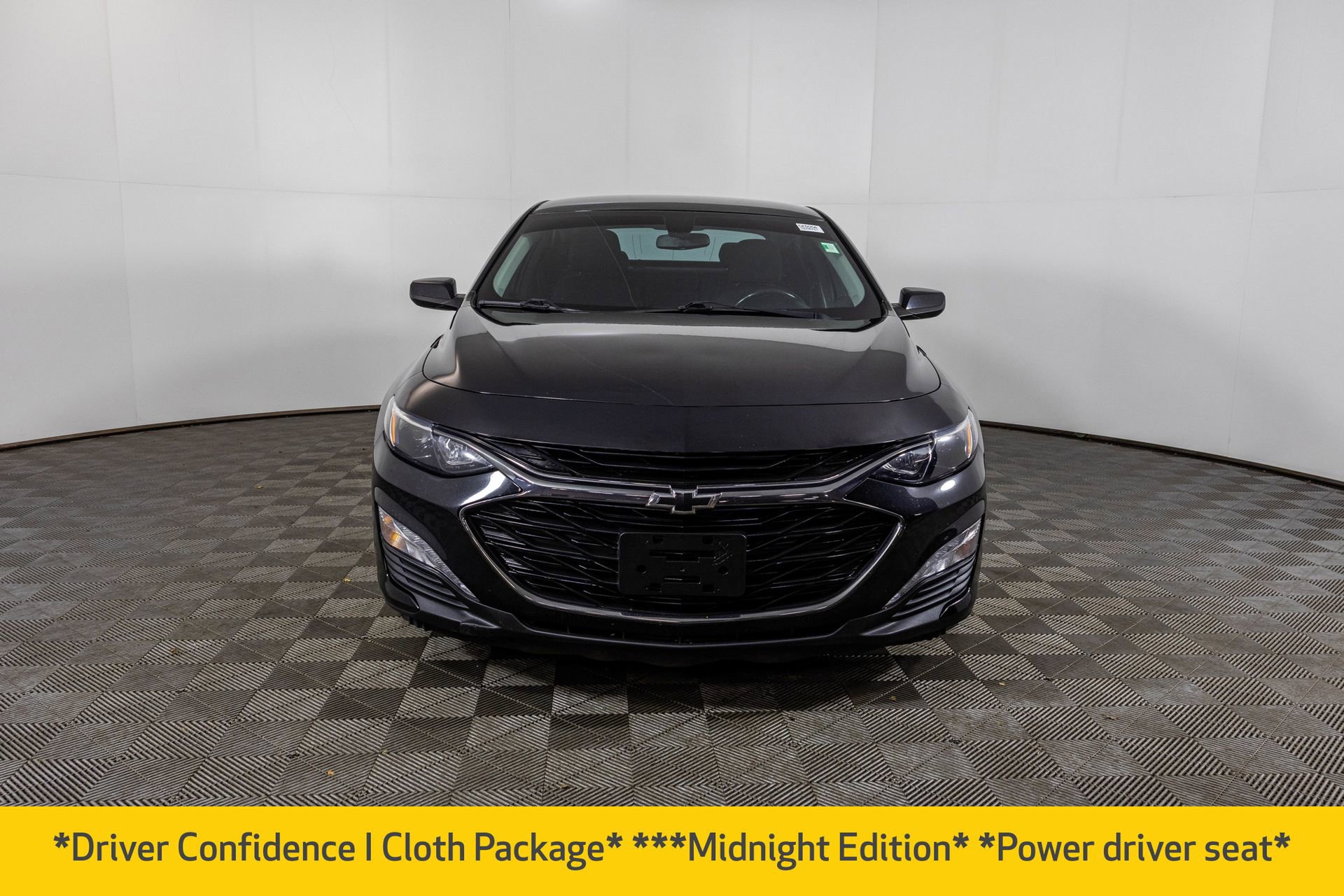 Used 2021 Chevrolet Malibu LT w/ Midnight Edition image 9