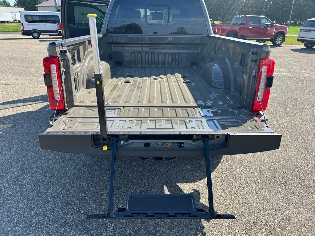 New 2026 Ford F350 Lariat w/ Lariat Premium Package image 21