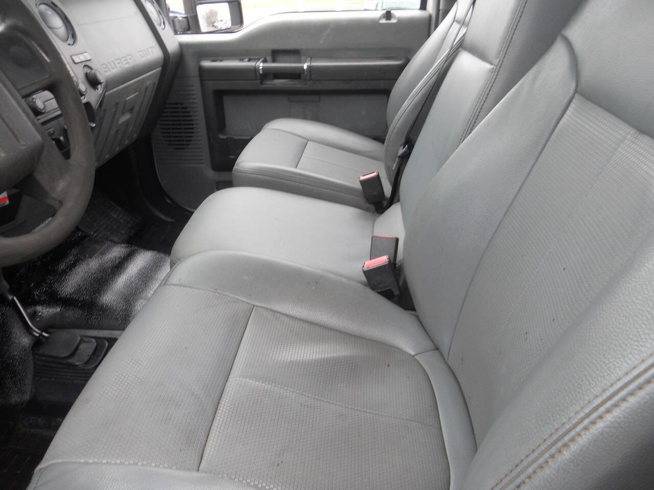 Used 2014 Ford F250 XL w/ Power Equipment Group image 16