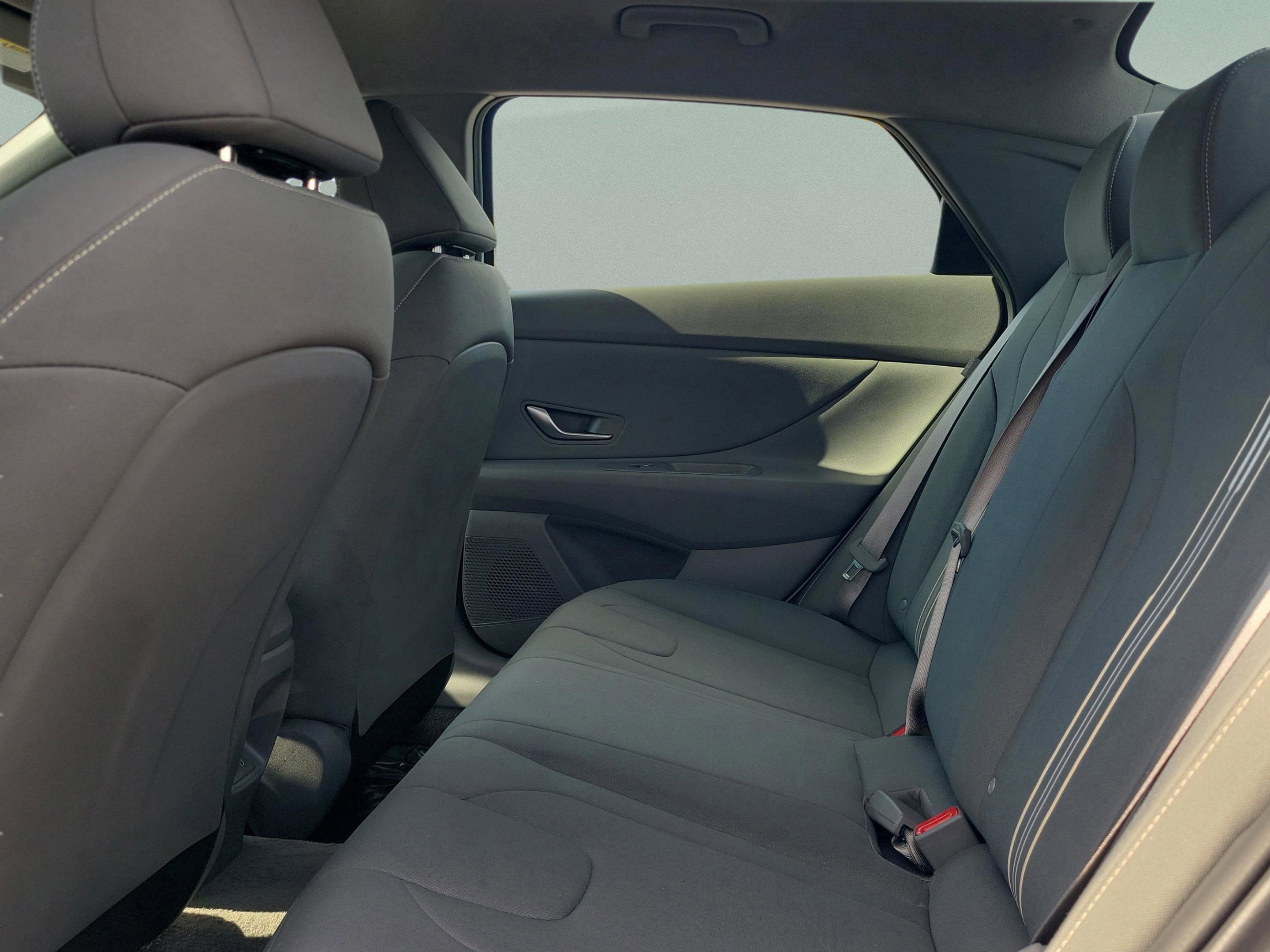 New 2026 Hyundai Elantra Sport image 32