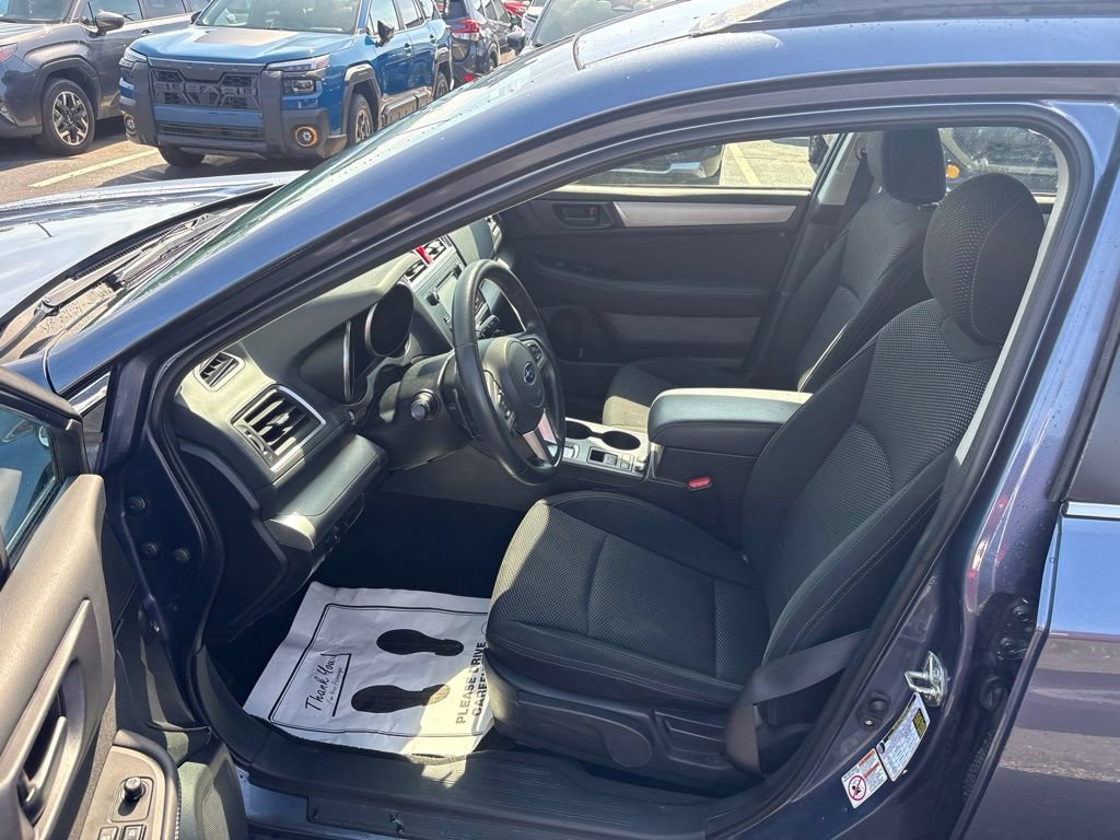 Used 2017 Subaru Outback 2.5i AWD/4WD image 9
